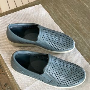 Ecco Woven Slip On- grey Blue color